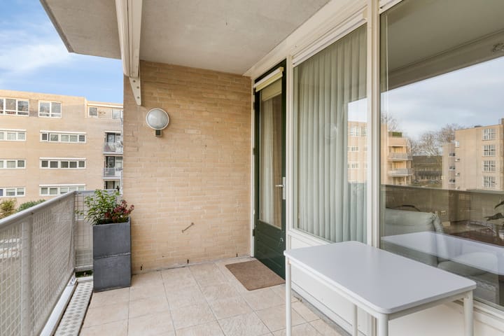 Photo 18 of Mr. van Coothstraat 8