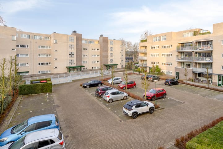 Photo 28 of Mr. van Coothstraat 8