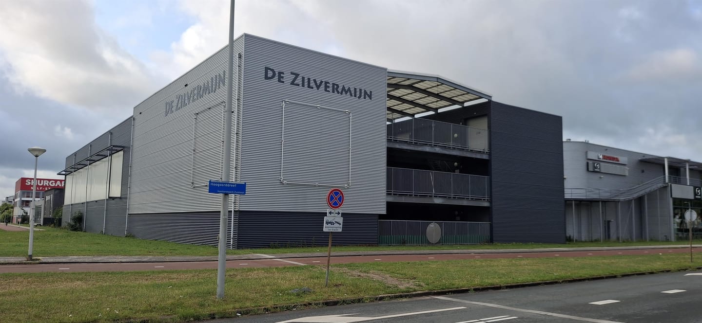 Bekijk foto 1 van Hoogoorddreef 55-H