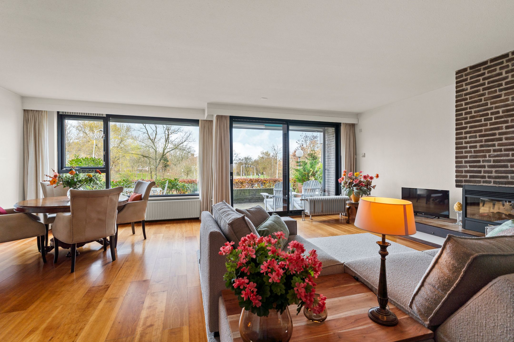 Photo 18 of Graadt van Roggenstraat 49