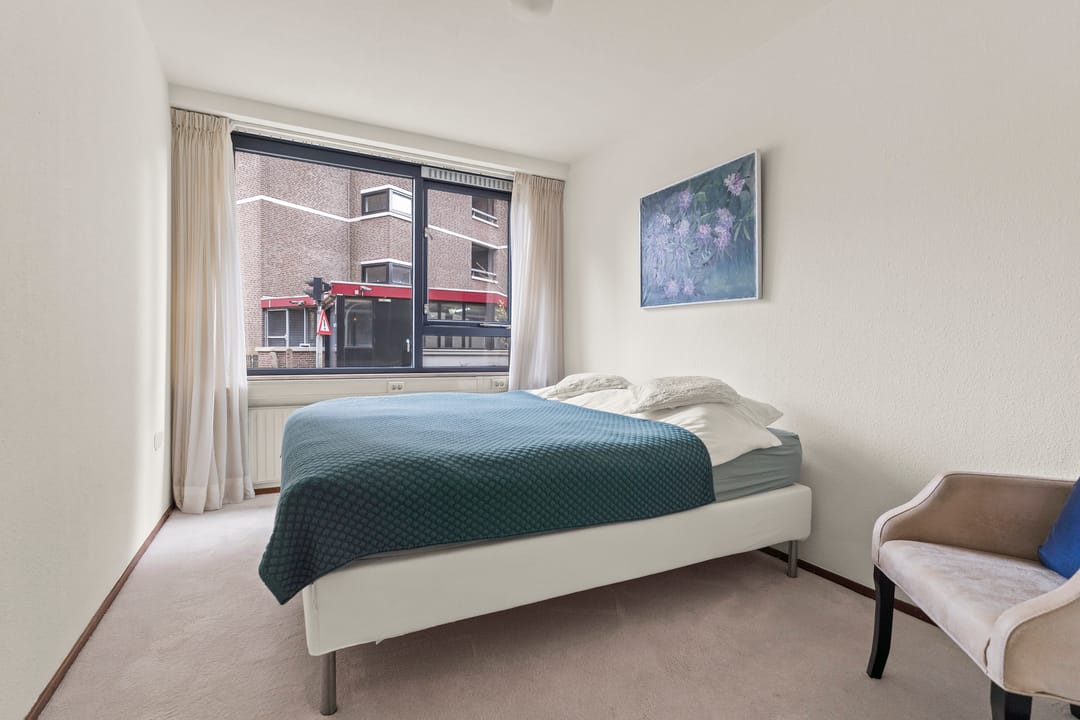 Photo 28 of Graadt van Roggenstraat 49