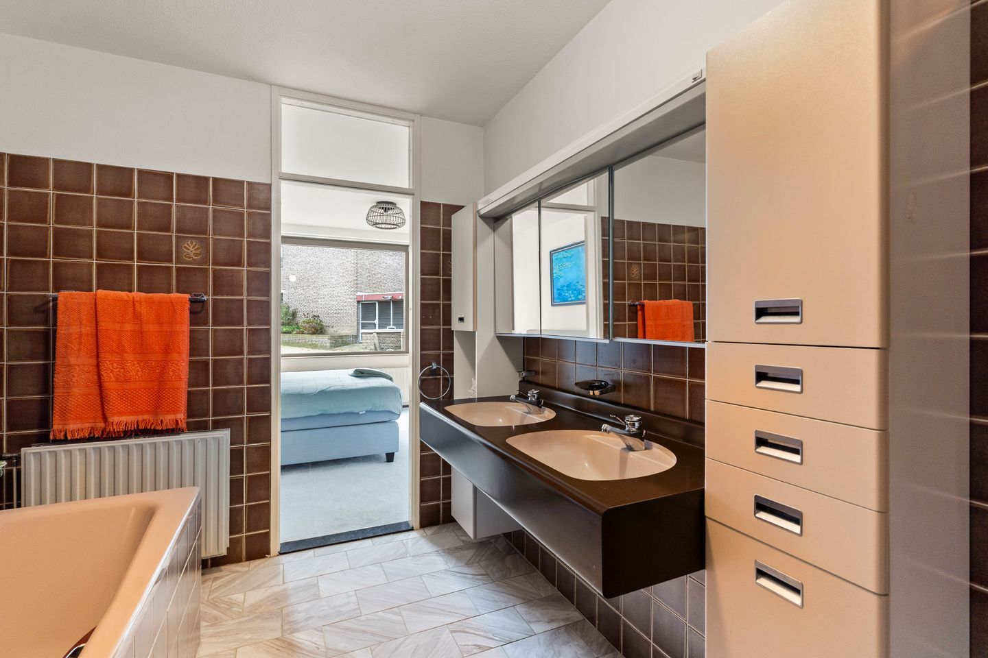 Photo 34 of Graadt van Roggenstraat 49