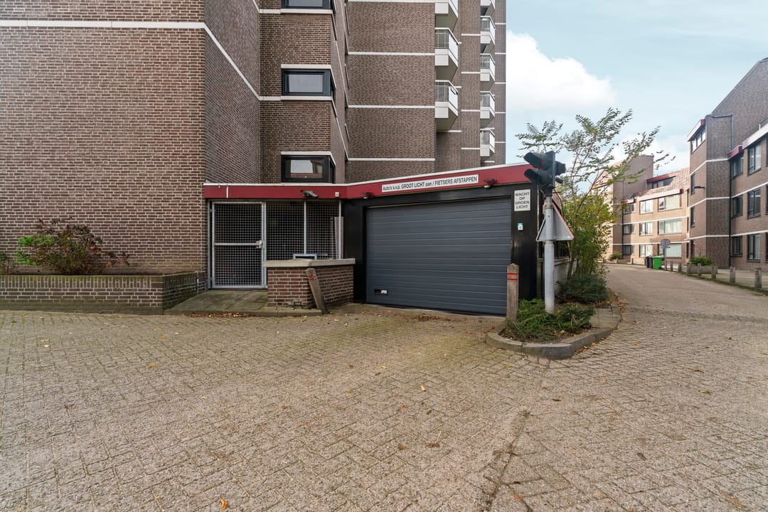 Photo 43 of Graadt van Roggenstraat 49