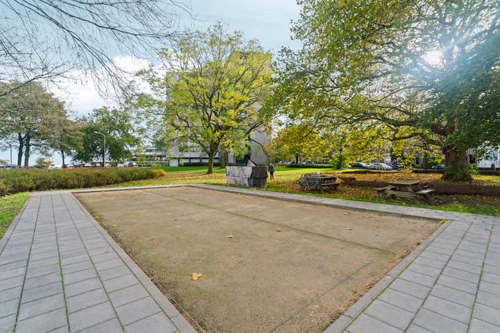 Foto 51 van Graadt van Roggenstraat 49