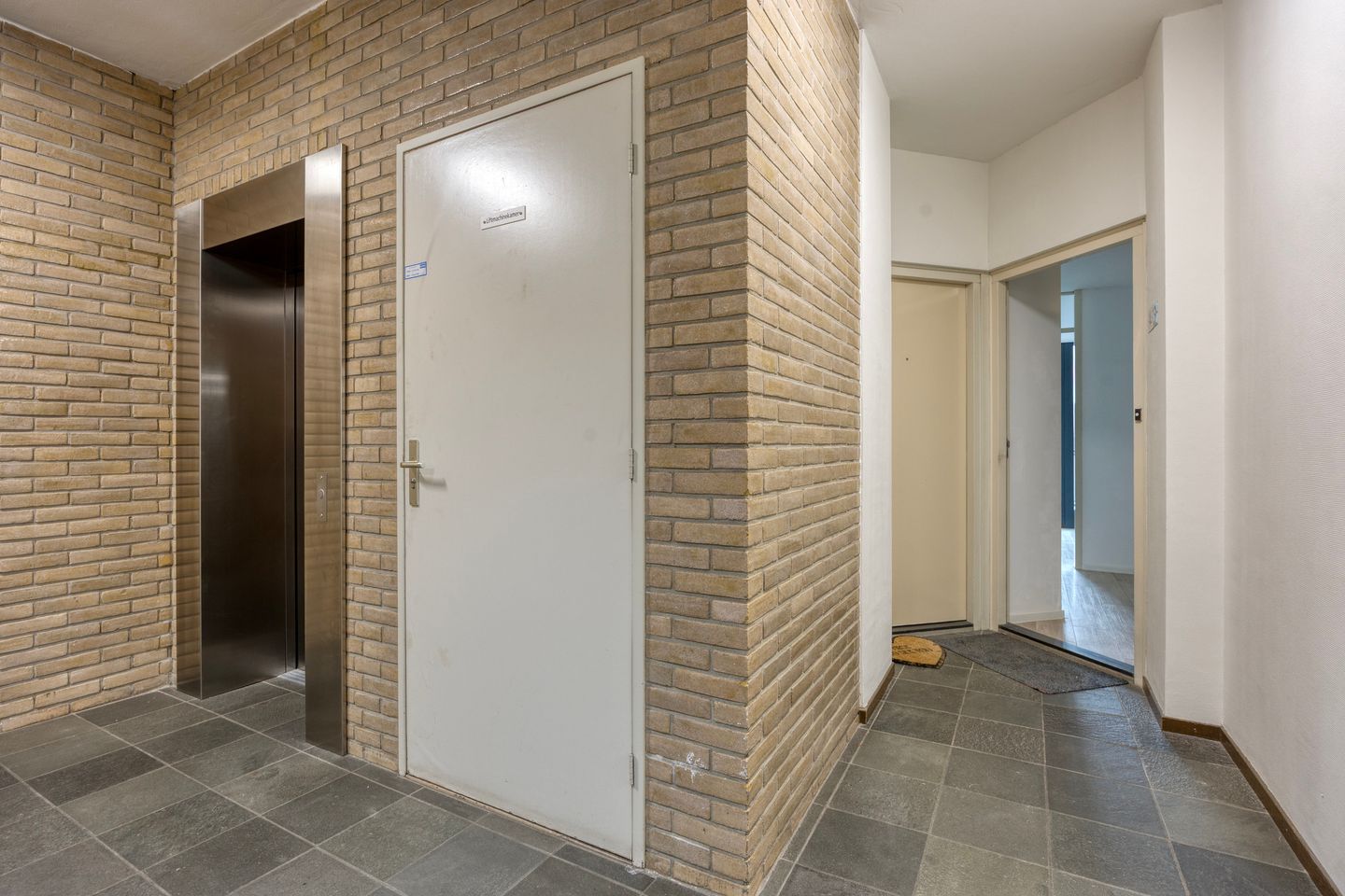 Photo 19 of Janslangstraat 14-19