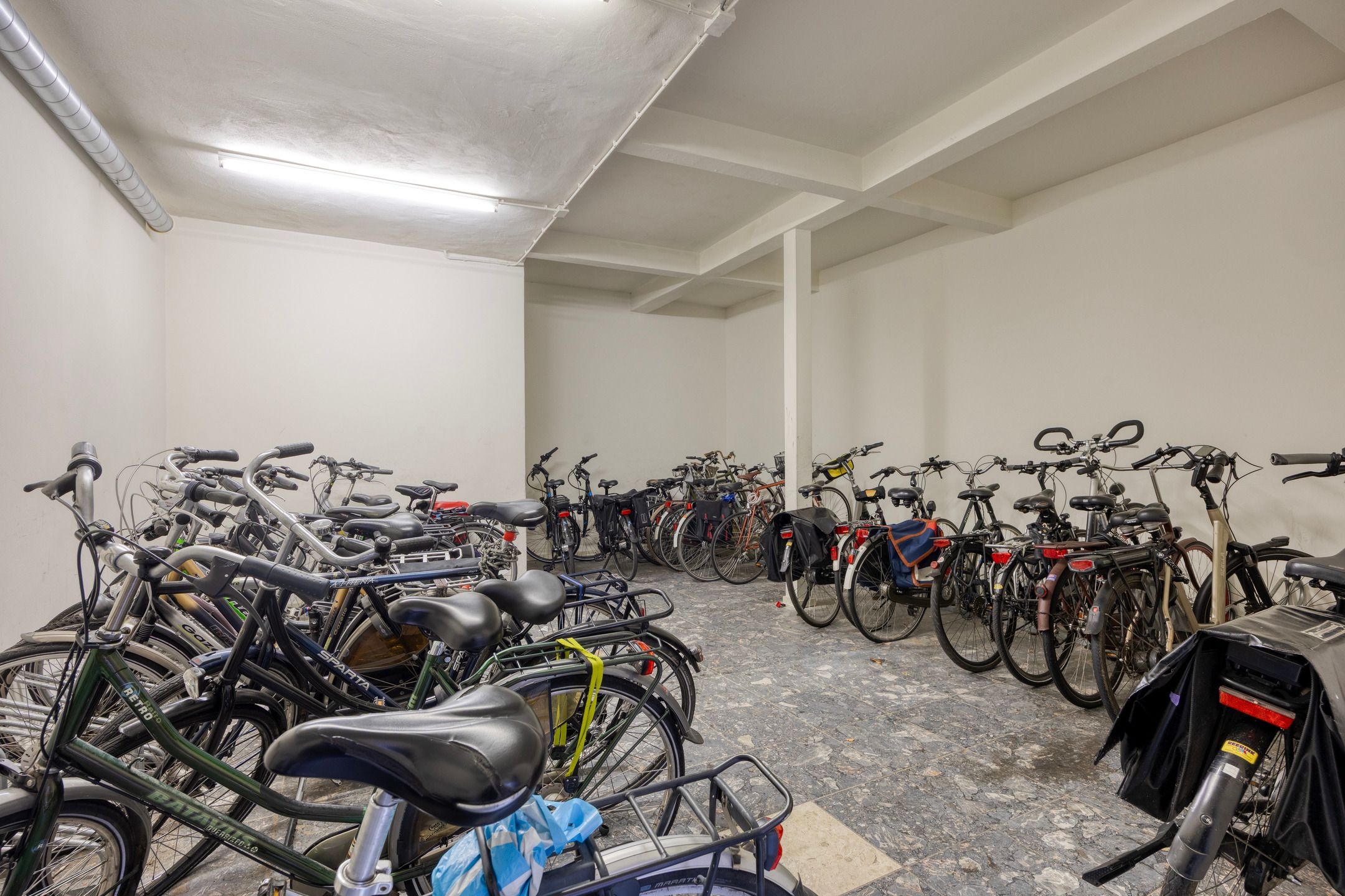 Photo 21 of Janslangstraat 14-19