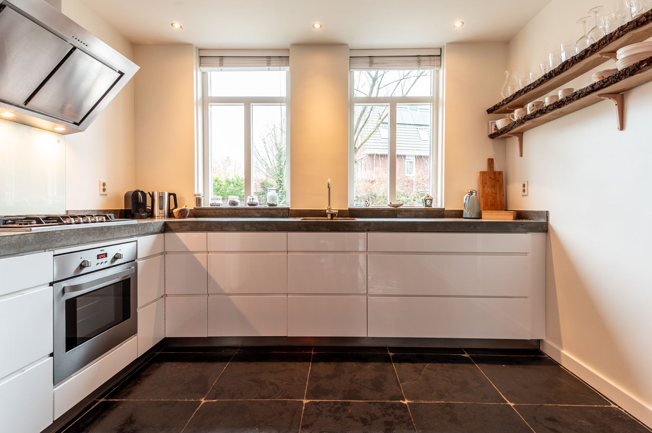 Foto 3 van Tafelbergerhout 16