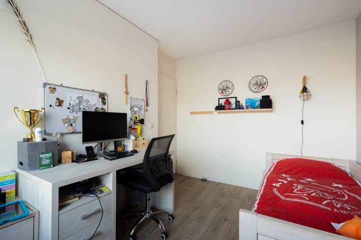 Foto 18 van Weidebloemenlaan 151