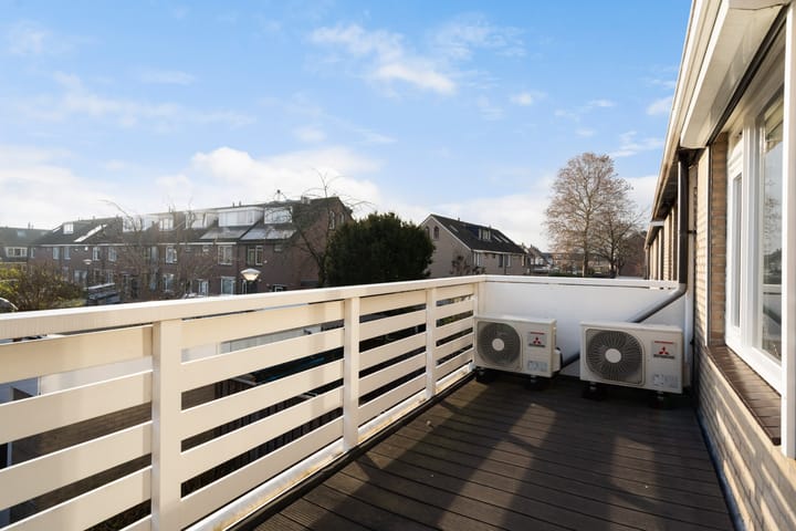 Foto 20 van Weidebloemenlaan 151