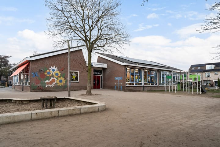 Foto 33 van Weidebloemenlaan 151