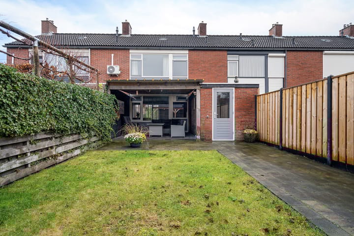 Foto 37 van Saturnusbaan 37