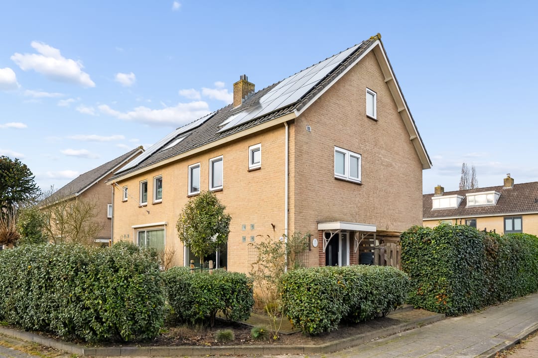 Foto 1 van Mr P J Oudlaan 18