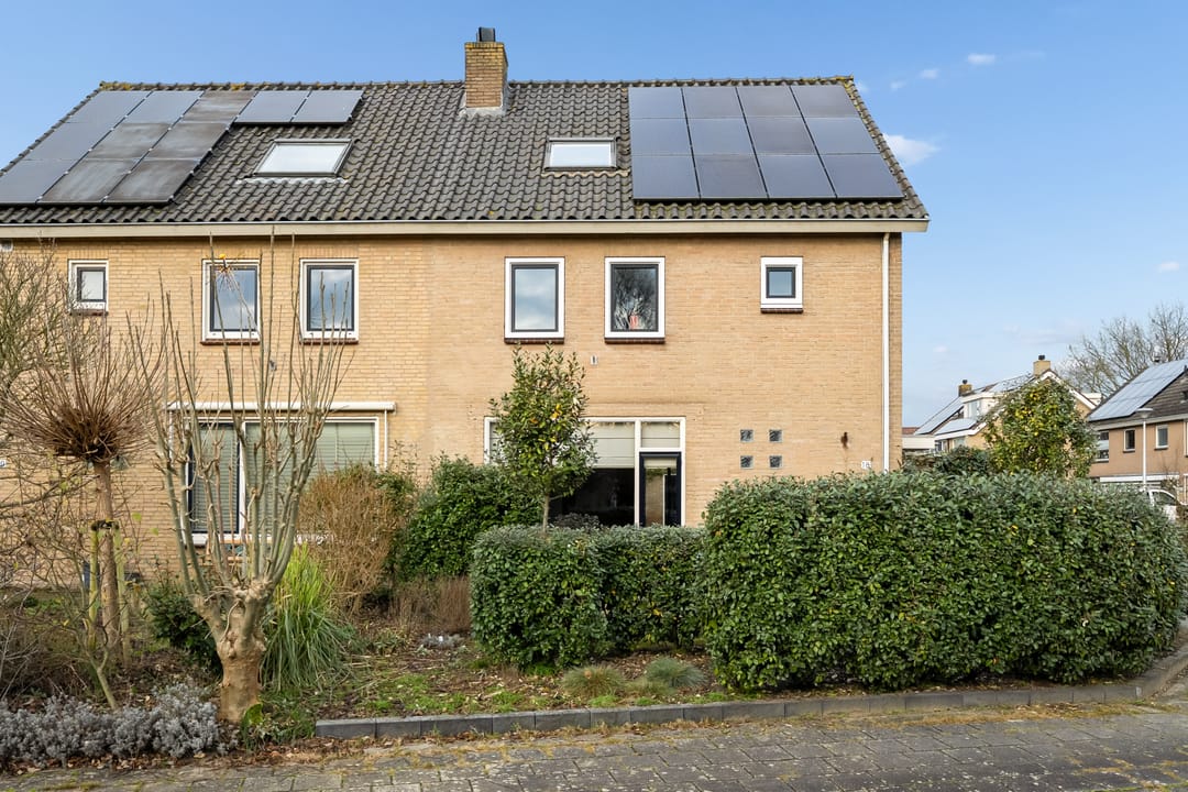 Foto 2 van Mr P J Oudlaan 18