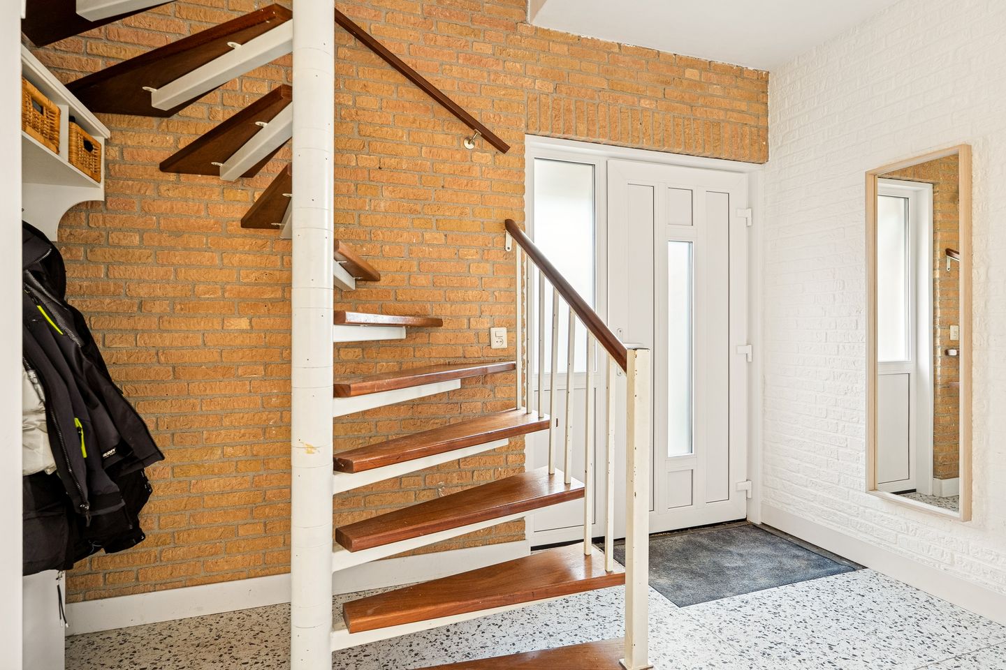 Foto 5 van Mr P J Oudlaan 18