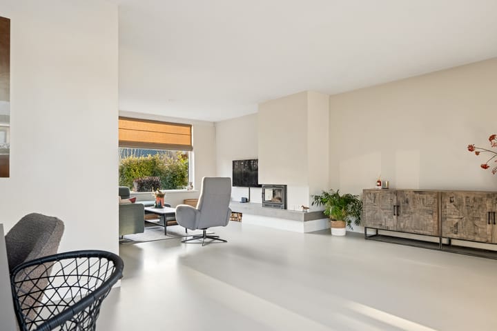 Foto 11 van Mr P J Oudlaan 18