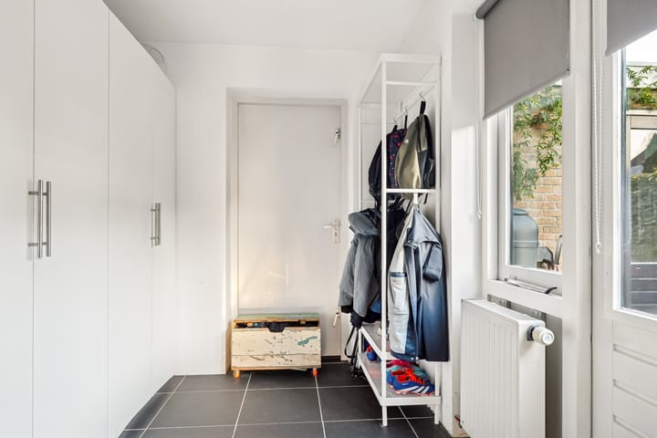 Foto 19 van Mr P J Oudlaan 18