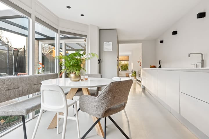 Foto 15 van Mr P J Oudlaan 18