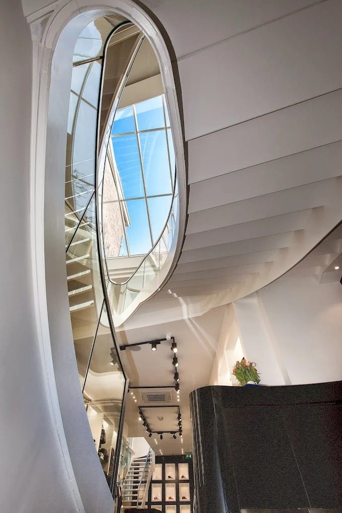 View photo 4 of Hoogstraat 27