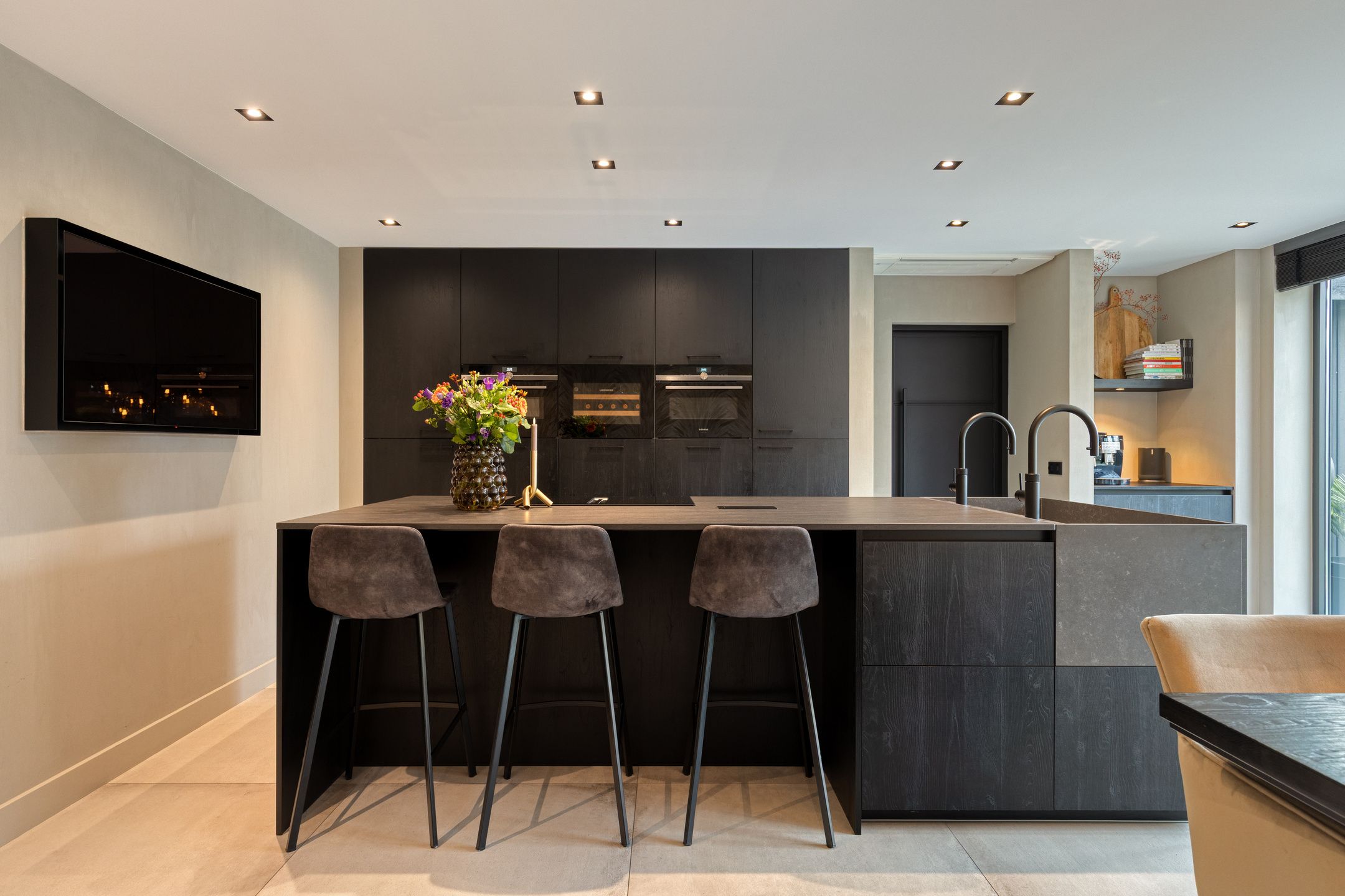 Photo 21 of Wilgestraat 35