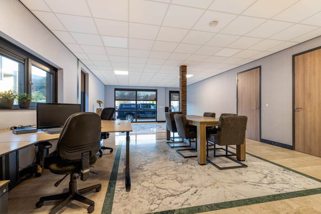 Foto 13 van Houtstraat 4