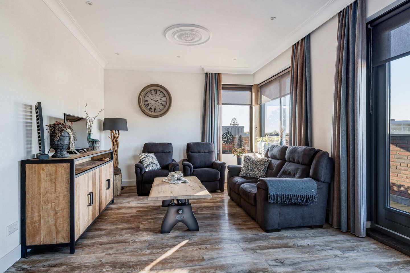 Foto 29 van Houtstraat 4