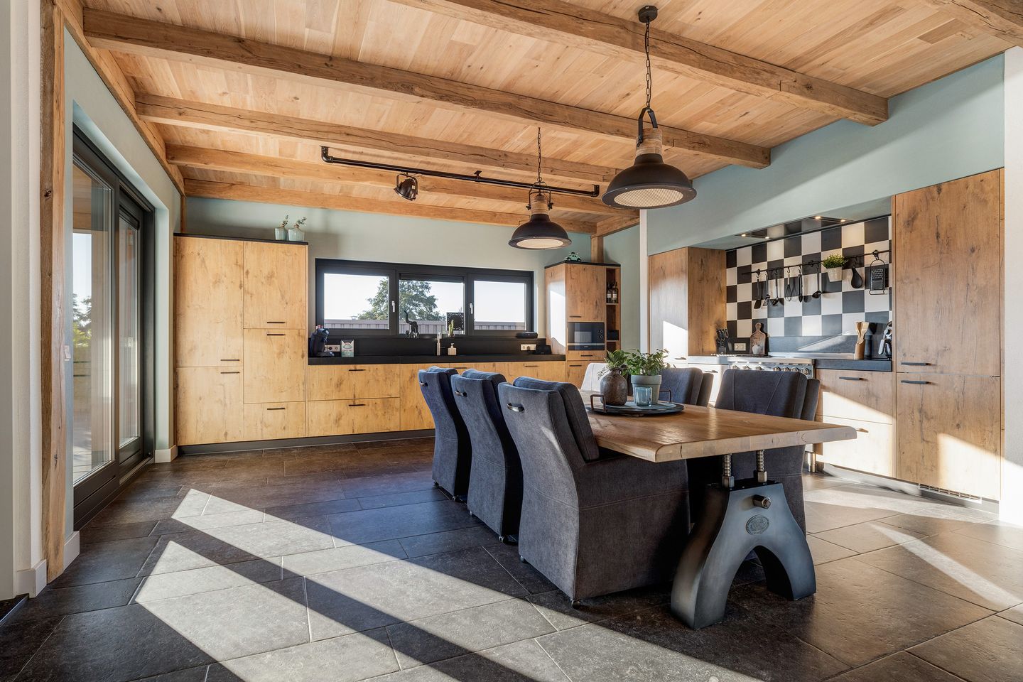 Foto 34 van Houtstraat 4