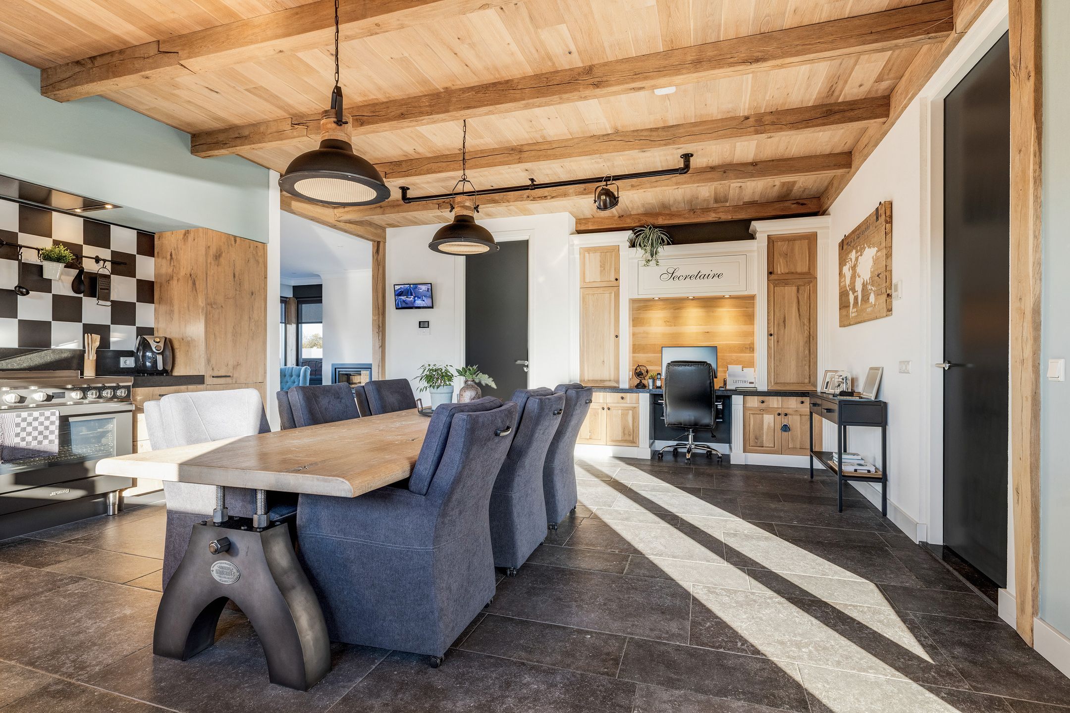 Foto 36 van Houtstraat 4