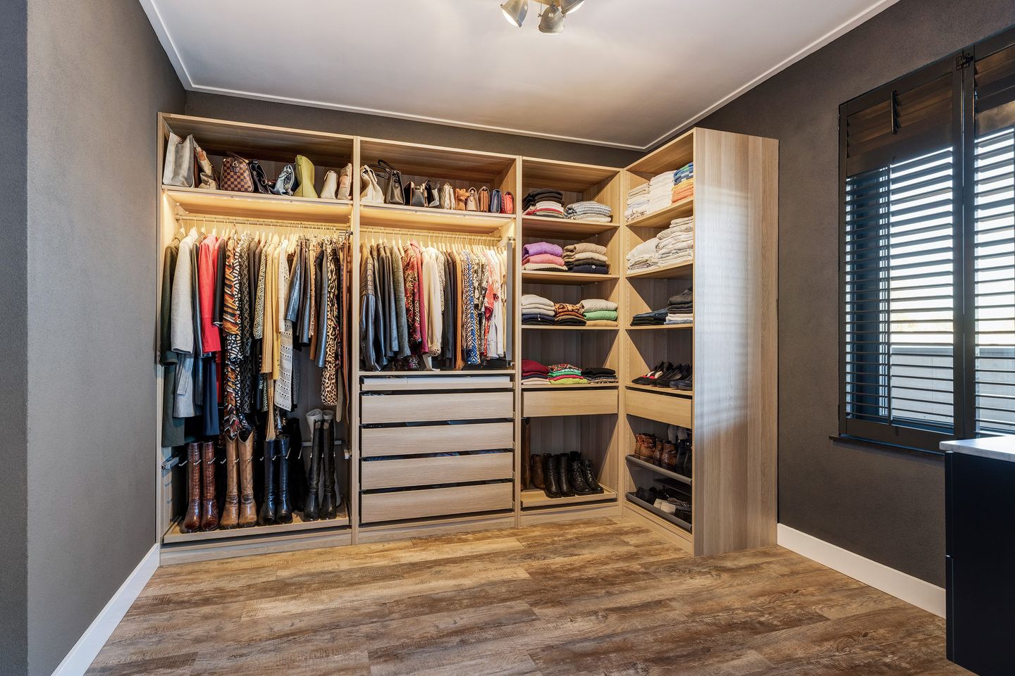 Foto 44 van Houtstraat 4