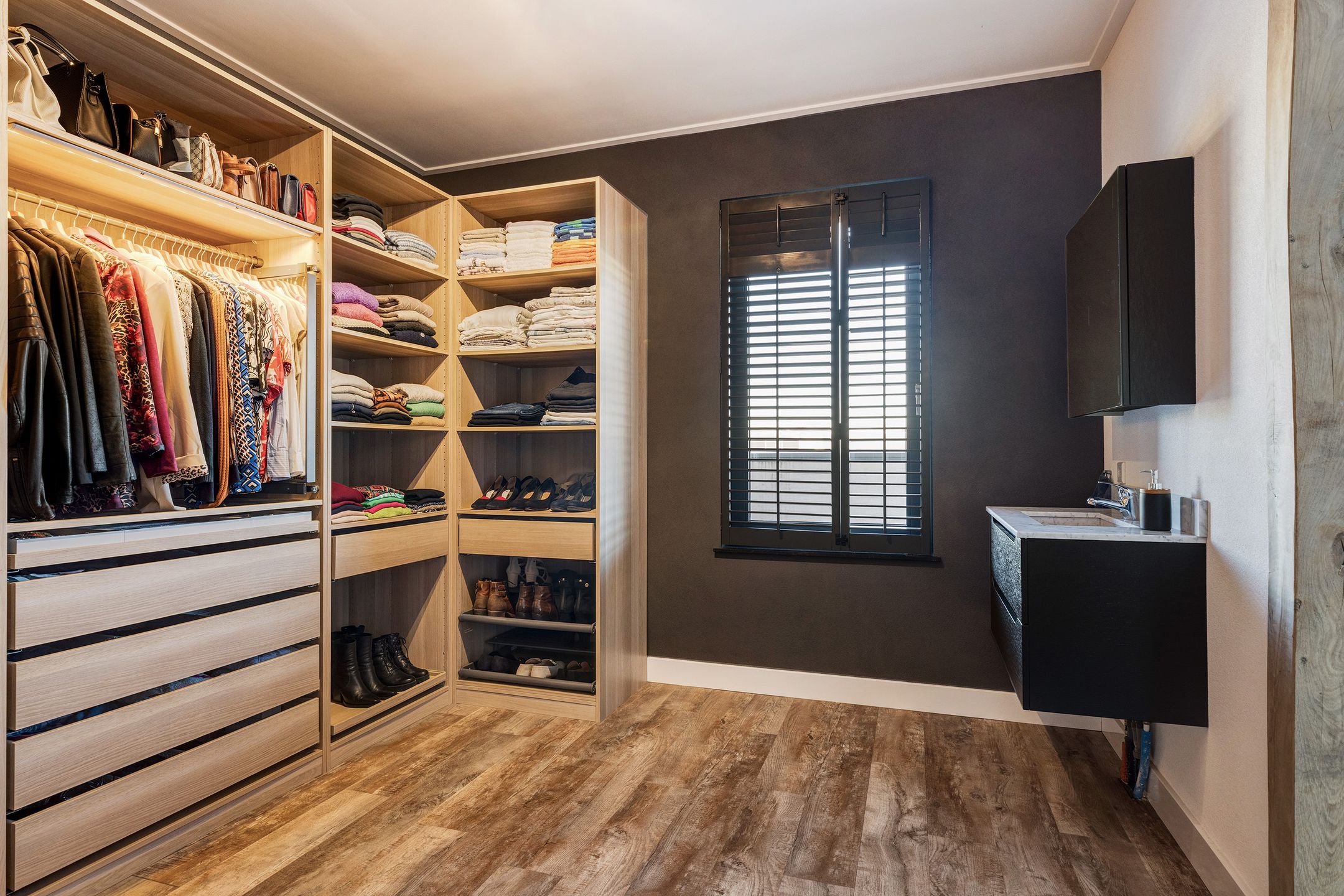 Foto 45 van Houtstraat 4