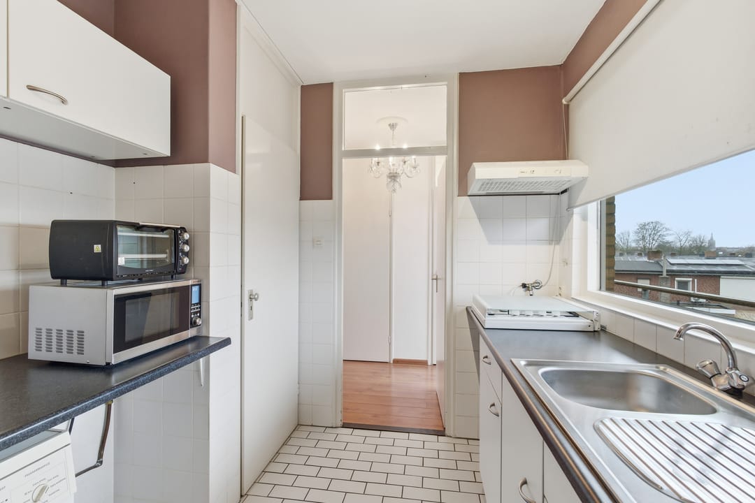 Photo 8 of Wolbergstraat 79