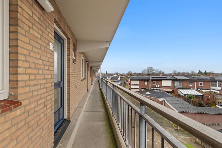 Photo 4 of Wolbergstraat 79