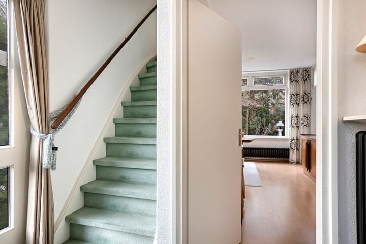 Foto 11 van Reviusstraat 1