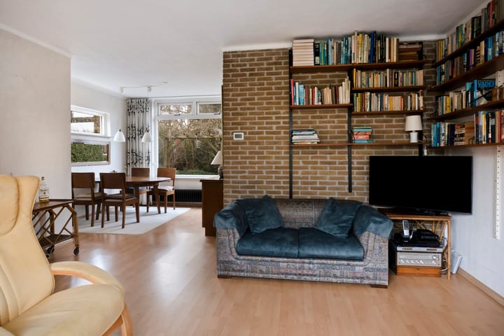 Foto 15 van Reviusstraat 1