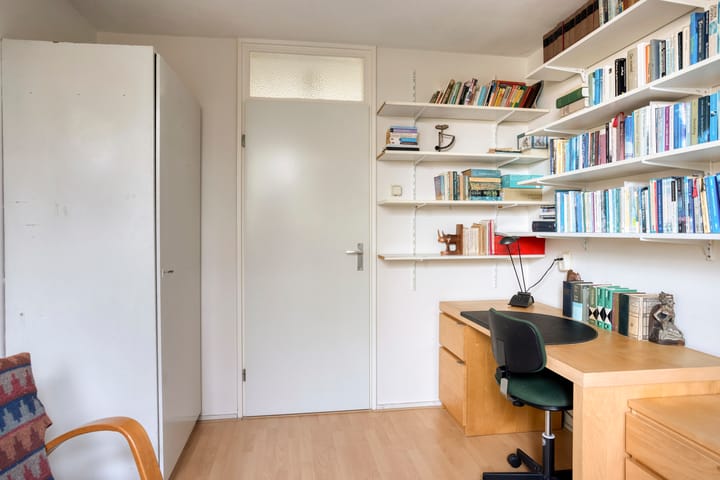 Foto 33 van Reviusstraat 1