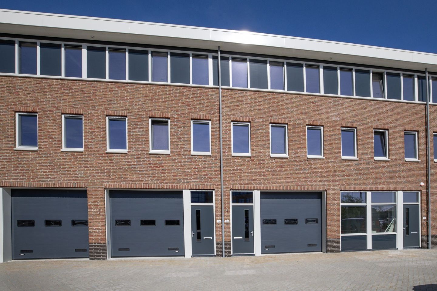 Bekijk foto 1 van Nijverheidslaan 2-A11