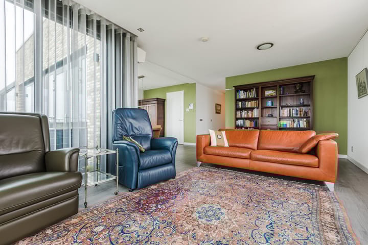 Photo 9 of Cantheelen 6-417