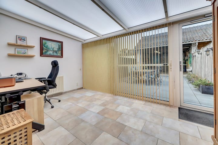 Foto 5 van Burgemeester van Houtplein 6