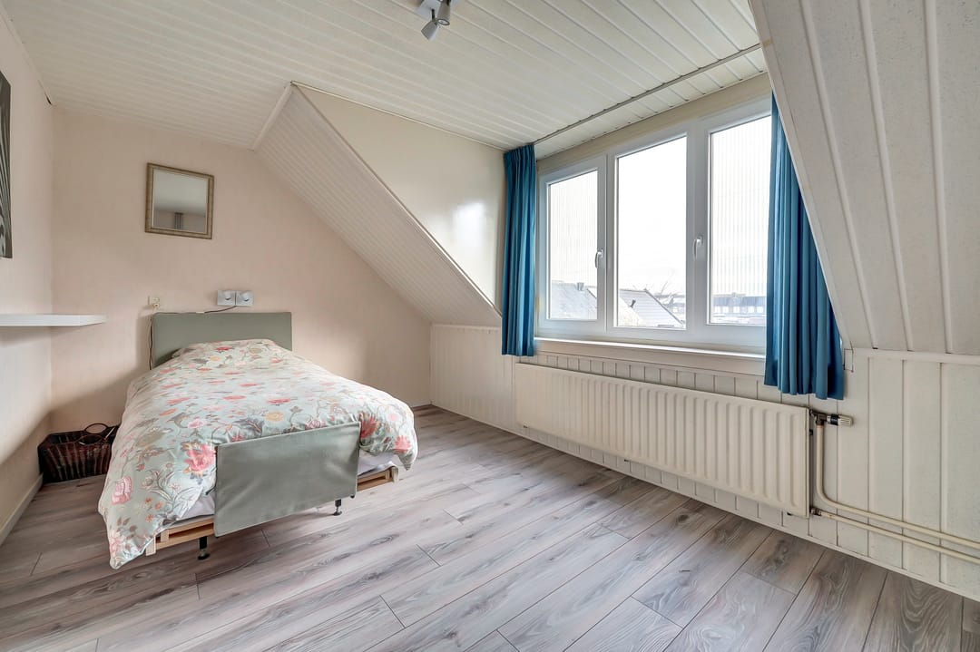 Photo 17 of Burgemeester van Houtplein 6