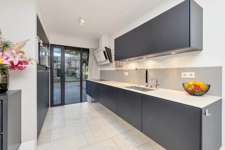 Foto 18 van Ank van der Moerplantsoen 10