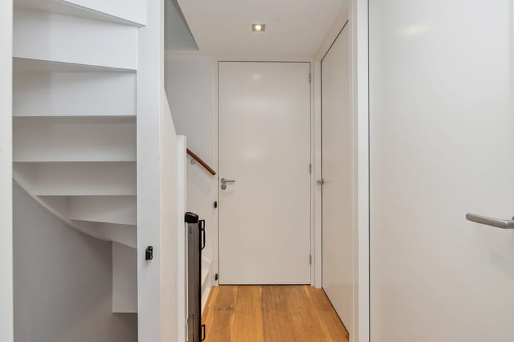 Foto 34 van Ank van der Moerplantsoen 10