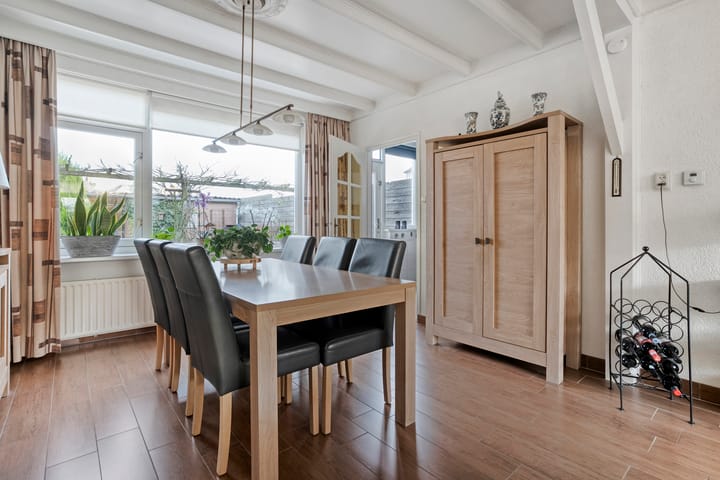 Photo 8 of Esschingstraat 76