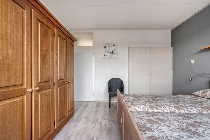 Photo 16 of Esschingstraat 76