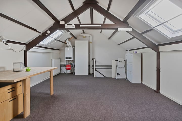 Photo 25 of Esschingstraat 76