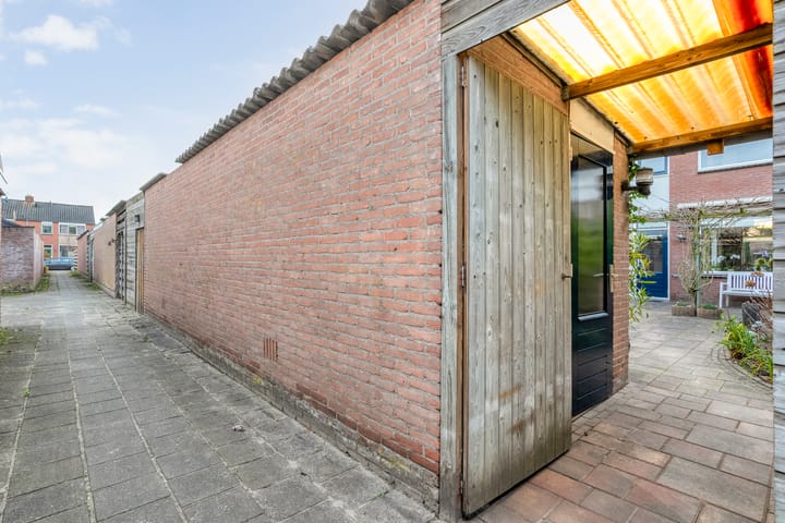 Photo 30 of Esschingstraat 76