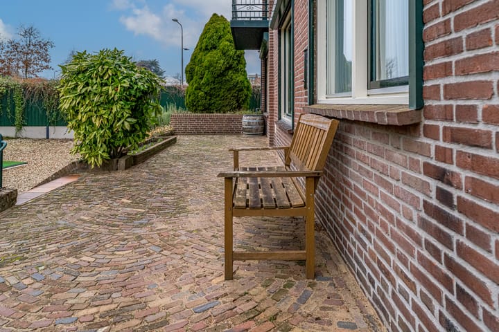 Photo 12 of Burgemeester de Bruinstraat 66