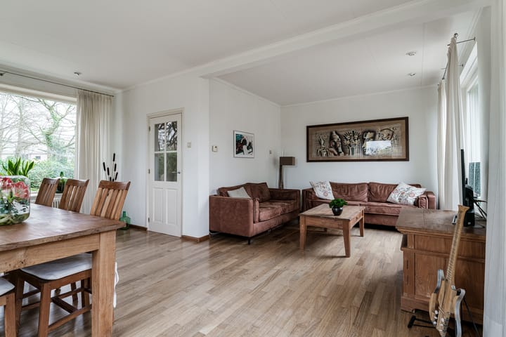 Photo 30 of Burgemeester de Bruinstraat 66