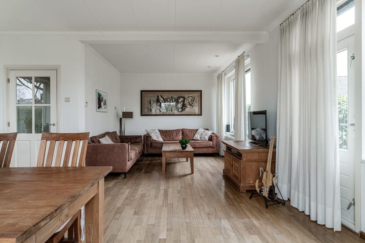 Photo 31 of Burgemeester de Bruinstraat 66