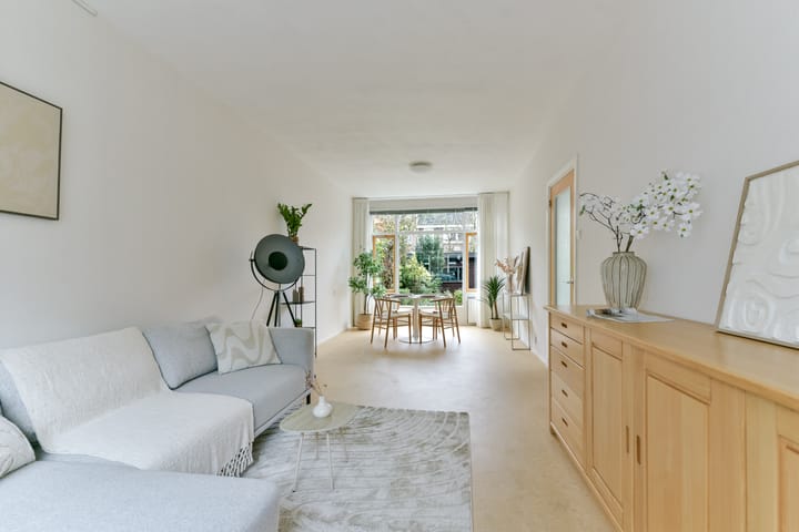 Photo 3 of Van Musschenbroekstraat 22