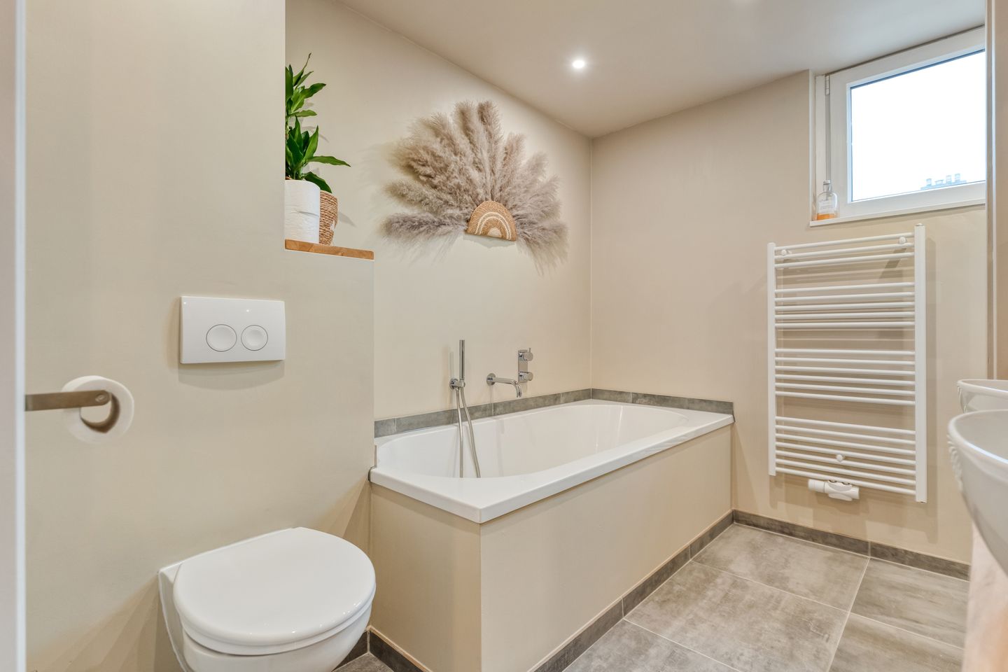 Photo 34 of Zonnelaan 1