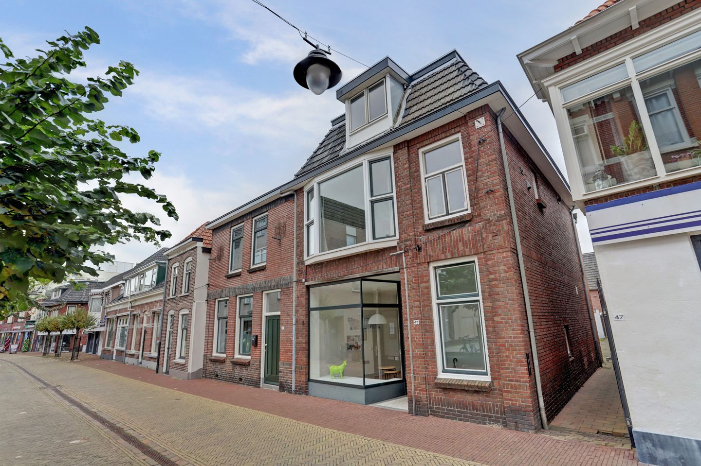 View photo 2 of Ratumsestraat 45-I